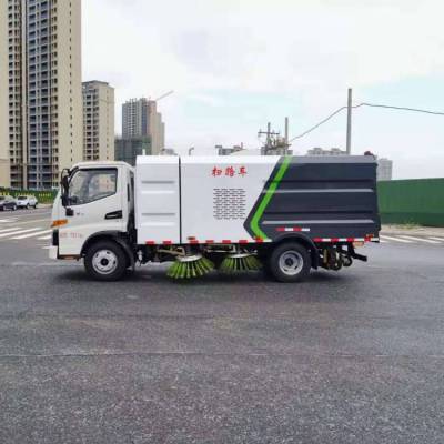 江淮扫路车 国六小型市政环卫道路清扫车 中置四扫盘