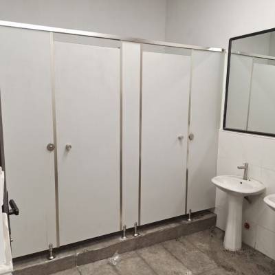 公共卫生间隔断板墙淋浴房防水隔板洗手间抗倍特板学校厕所隔断墙