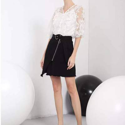 ����21���ļ��¿�ʱ��Ůװ��Դ�����߷ݹ�Ӧ��