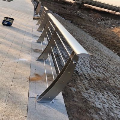 泰鹏 供应安徽不锈钢栏杆立柱 河道建筑护栏 生产加工