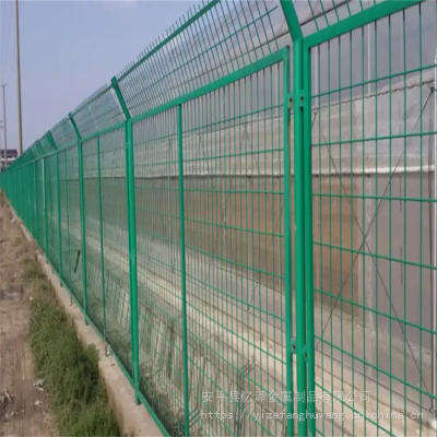停车场围栏网 铁路框架防护栏 园林双边丝护栏网
