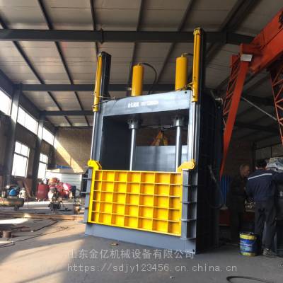 立式双杠60吨液压打包机 徐州回收垃圾站可乐瓶压扁机