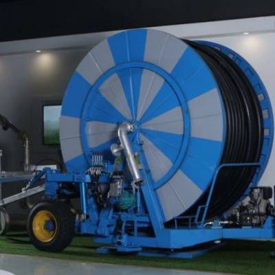 农用浇地 移动式水肥一体大型喷灌机 PE管带农田节水灌溉机