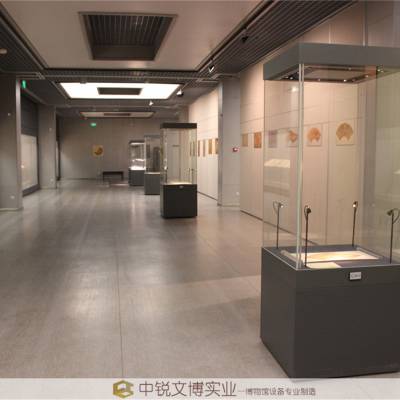 防碰撞博物馆展览柜制作 中锐实业专业定制展柜厂家