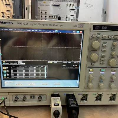 租售泰克DPO7254数字示波器Tektronix 带宽2.5GHz