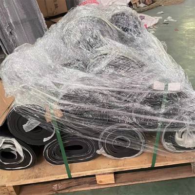 厂家供应绿色条纹耐磨橡胶板耐磨黑色夹布橡胶垫防震防油