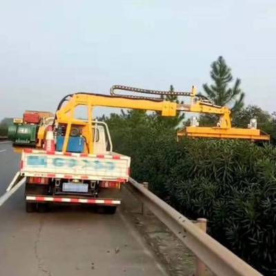 卡博恩 高空树枝修剪车 车载式高速公路绿篱修剪机 自走绿篱修剪机