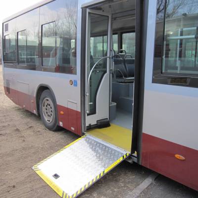 无障碍坡道板 蜂窝板结构 公交车专用 轮椅通道斜坡板 承重350KG