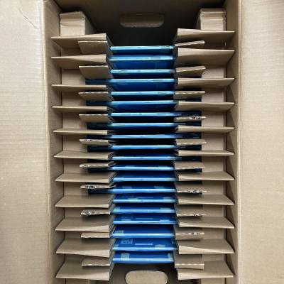 G121S*** V4 工业液晶屏，12.1 寸 TN 面板450cd/㎡高亮度，宽温宽视角