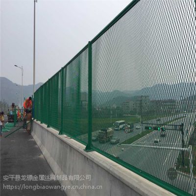绿化围栏网 公路隔离栅 热镀锌护栏网