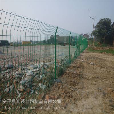 公路护栏网 水利围墙护栏厂家 直式机场围网