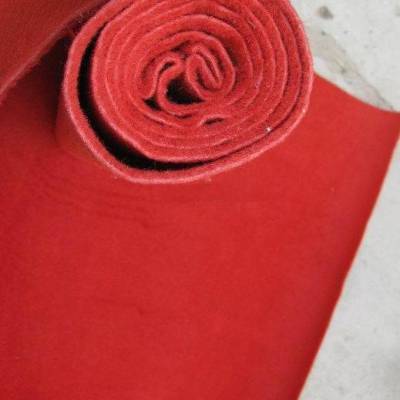 低价直销天津200g会展覆膜地毯-山东展览地毯厂家