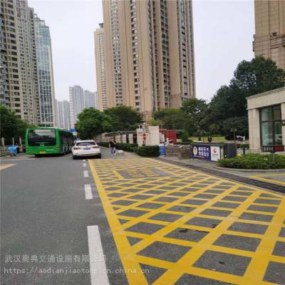 武汉停车场车位热熔标线施工 公路热熔标线免费提供施工方案