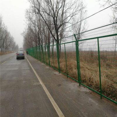 水源地围栏网 工地安全围栏 小区通透型网墙 低碳钢丝围挡护栏