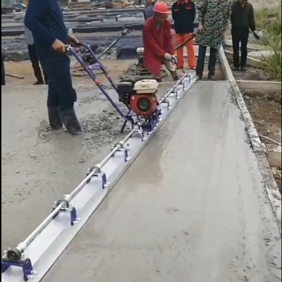 混凝土路面汽油整平机 混凝土地坪汽油整平机 水泥地面震动梁 整平机