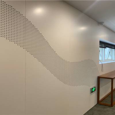 青岛铝单板背景墙 木纹铝单板吊顶 蜂窝铝板吊顶