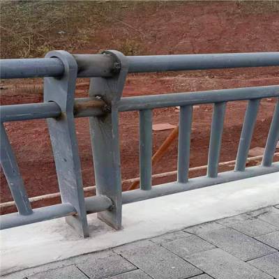 护栏安装制作镀锌护栏 做漆护栏 静电喷书护栏 服务周到规格齐全