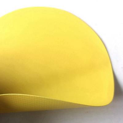 0.31MM黄色一级轻型防化服面料 PVC雨衣围裙防化服面料 阻燃布双面涂覆PVC