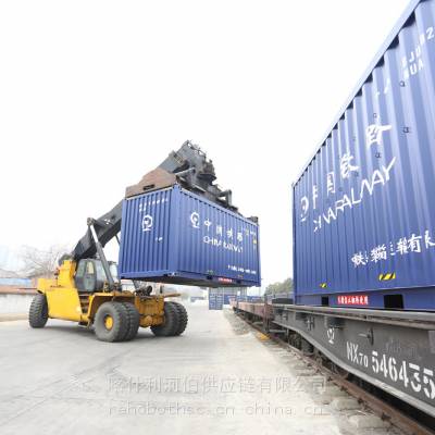 铁路运输 江苏 常州镇江出口办公家具用品到乌兹别克斯 喀什利河伯