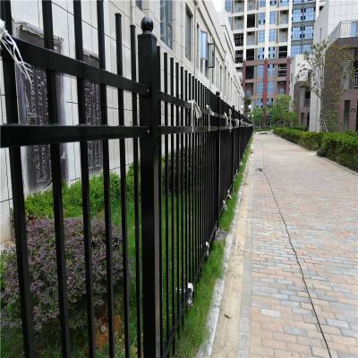 赣州锌钢护栏厂家 兴国县批发现货道路护栏网 铁艺围栏厂区围墙