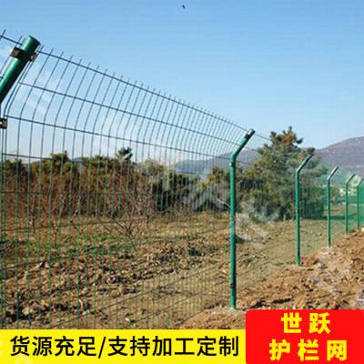 焦作市政小区护栏网现货 世跃市政金属护栏网 市政护栏网现货