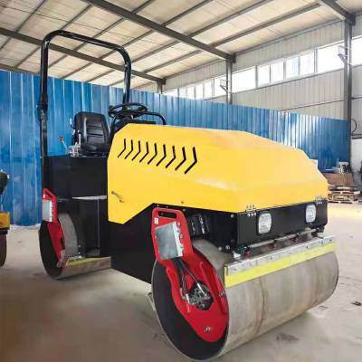 小型土地平整双轮压土机振动小座驾草皮回填压实机