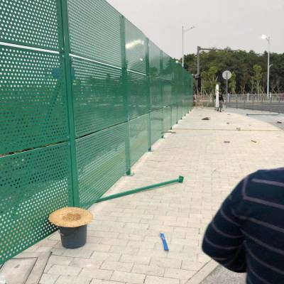 【阳江冲孔板护栏价格】高度2.5米常规规格现货 阳江工地冲孔围挡定制
