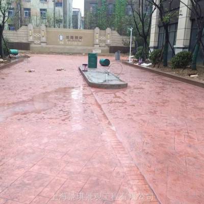 混凝土压模地坪模具样式丰富|泰安市商业街仿木纹压模路面