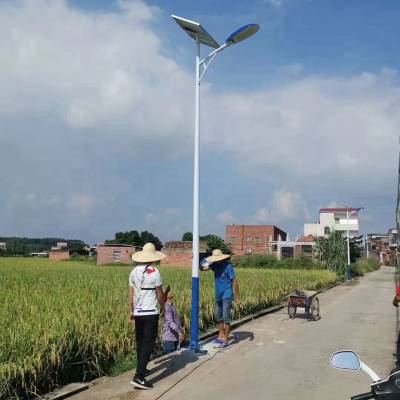 梧州苍梧太阳能照明路灯LED球场专用喷塑烤漆