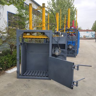 鞋厂废布条压块机价格 废纸边角料压块机 塑料膜液压打包机科圣