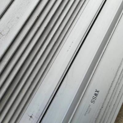 陕西西安不锈钢扁钢库存量大 不锈钢热轧扁条304价格 高标准不锈钢扁铁
