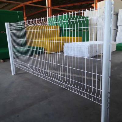 护栏网联诚桃型柱护栏网异形钢材一次成造型美观供应