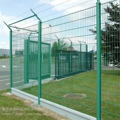 安全防护网 浸塑护栏网批发 钢丝围栏网