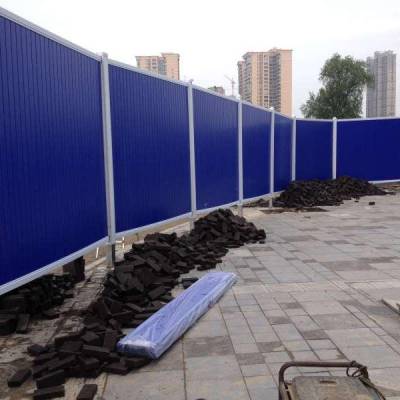 深圳龙岗布吉道路维修施工，pvc围挡，工程围挡，基坑护栏