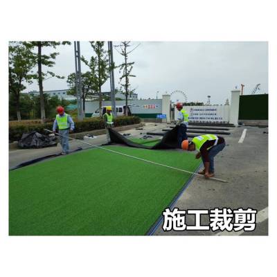 柳州仿真草坪地毯 人工人造塑料假草皮 户外水果店足球场草垫绿色围挡