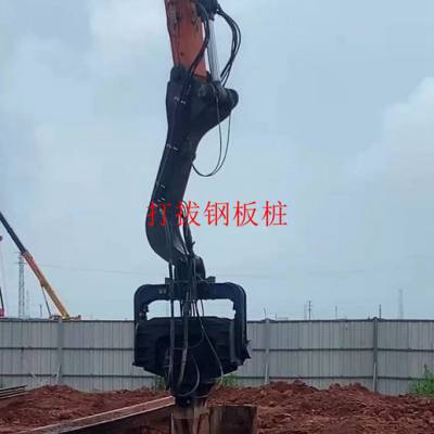 揭阳市普宁市打拔钢护筒施工电话秋凉下冷雨坚持开工