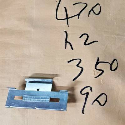 角驰470型屋面瓦暗扣滑动支架 热镀锌不锈钢支架
