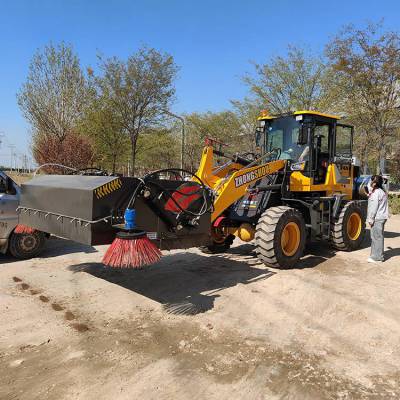 20装载机扫路机 旧机改装成本低 清扫装卸双功能 J