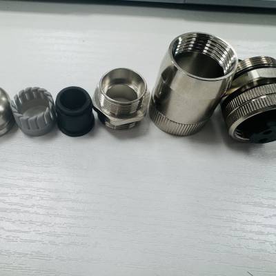 7/8金属带屏蔽 现场自接电缆 螺丝压紧式 焊接式