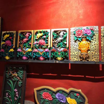 砖雕彩绘淞山古建百福图砖雕砖雕描金涂色描彩色漆的砖雕影壁古建墙饰