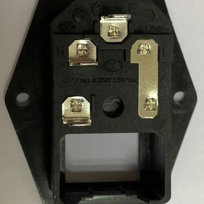 插座开关之BEJ贝尔佳ST-A01-004L锁螺孔三合一插座开关带保险丝盖子