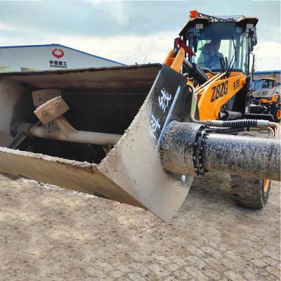 50铲车洗沙机_946搅拌装载机带1.2方搅拌铲斗_深圳香