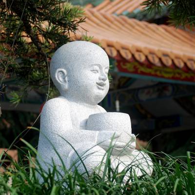 小和尚石雕摆件 店铺小和尚石头像 自主石材市场取材方便