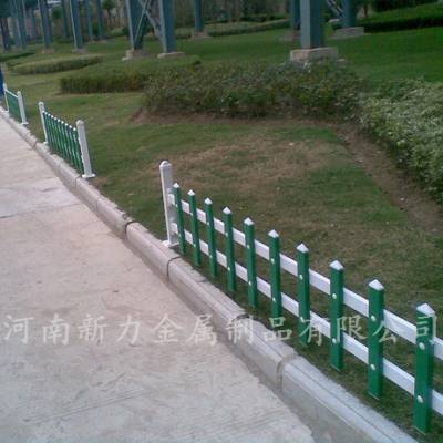 定制各种颜色花箱护栏 绿化护栏 景观护栏 PVC草坪护栏 新力护栏厂