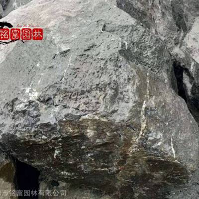 六盘水黑山石基地，贵州假山石，打造庭院水槽草坪石