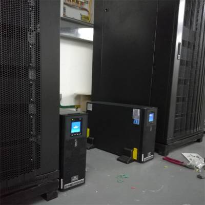 维谛ITA-01k00AL1102C00 长效UPS电源1kva 800W 质保两年 三进单出