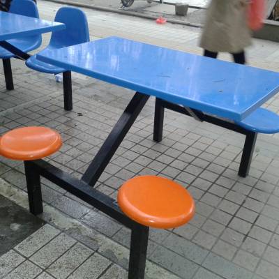 柳o州柳江校园食堂饭堂桌椅 可供选择