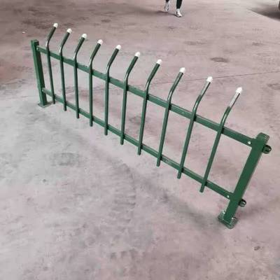 PVC塑钢草坪围栏 户外花园栅栏 新农村道路小护栏