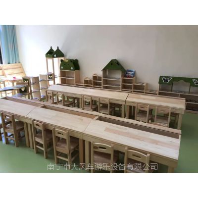 广西南宁幼儿园实木桌椅 南宁儿童桌椅厂家