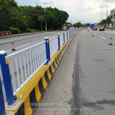 市政道路护栏厂家交通安全公路中央防撞隔离防护栏